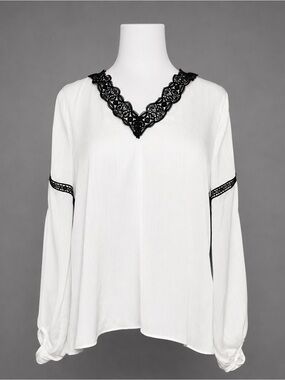 Laundry By Shelli Segal Size XS White Balloon Cinched Sleeve Blouse